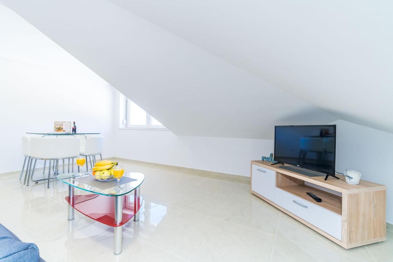 Smanjak Apartment *